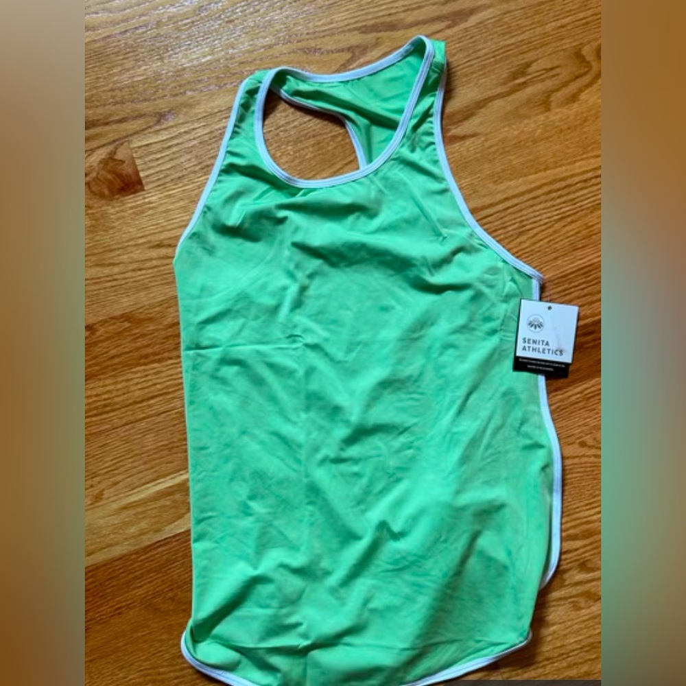 NWT SENITA Extra Mile Tank Top in Green